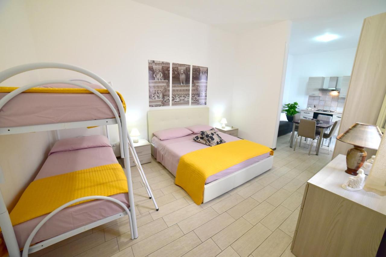Case Vacanza Via Mozart Porto Cesareo Εξωτερικό φωτογραφία